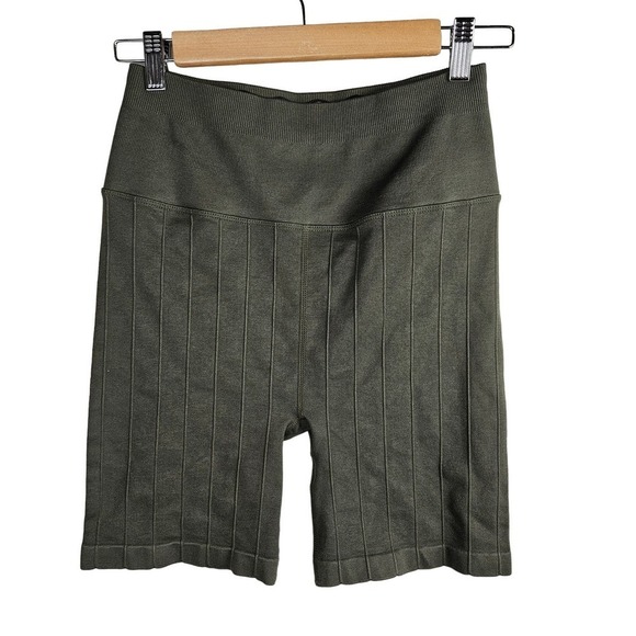 Spiritual Gangster‎ Amara Seamless Wide Rib Biker Shorts M/L Olive Green - Picture 1 of 5